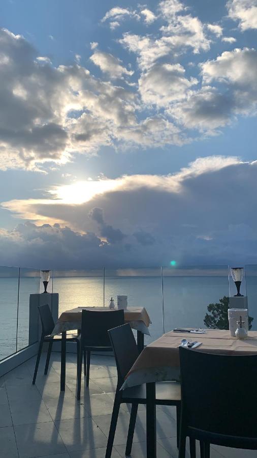 Hotel L'Oasi 칼라고노네 외부 사진